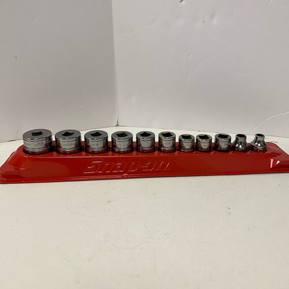 Snap-on Chrome standard Socket Set on Red Rail - 1/8”—3/8”